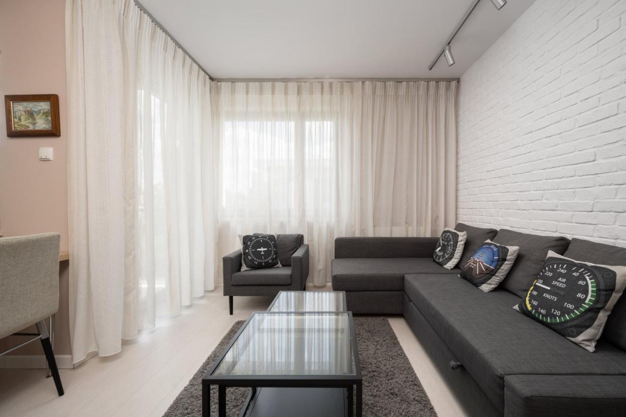 Wroclaw Dabie Silver By Renters Exterior photo